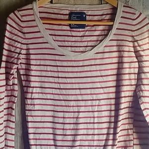 American Eagle Outfitters lightweight sweater